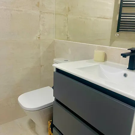 Acueducto Iii Apartment *
